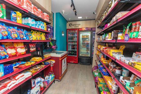 Apartamento à venda com 34m², 2 quartos e sem vaga Apartamento à venda com 34m², 2 quartos e sem vagaÁrea comum - Mercado