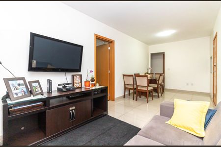 Sala de apartamento à venda com 3 quartos, 133m² em Sagrada Família, Belo Horizonte