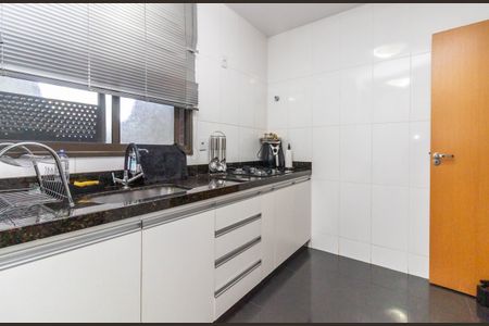 Apartamento à venda com 133m², 3 quartos e 3 vagasCozinha