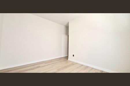 Casa à venda com 199m², 3 quartos e 3 vagas Casa à venda com 199m², 3 quartos e 3 vagasSuíte