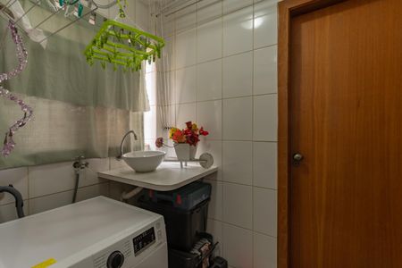 Apartamento à venda com 83m², 3 quartos e 2 vagas Apartamento à venda com 83m², 3 quartos e 2 vagasÁrea de Serviço