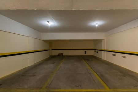 Apartamento à venda com 83m², 3 quartos e 2 vagas Apartamento à venda com 83m², 3 quartos e 2 vagasGaragem - Vagas