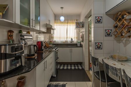 Apartamento à venda com 83m², 3 quartos e 2 vagas Apartamento à venda com 83m², 3 quartos e 2 vagasCozinha