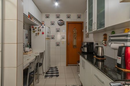 Apartamento à venda com 83m², 3 quartos e 2 vagas Apartamento à venda com 83m², 3 quartos e 2 vagasCozinha