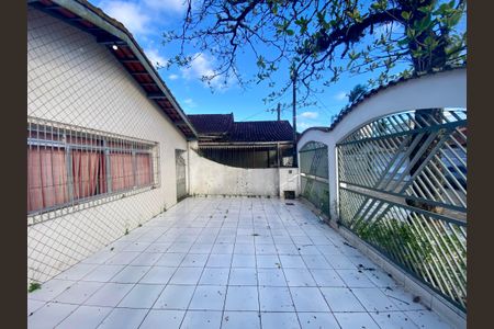 Casa para alugar com 263m², 3 quartos e 4 vagas Casa para alugar com 263m², 3 quartos e 4 vagasQuintal