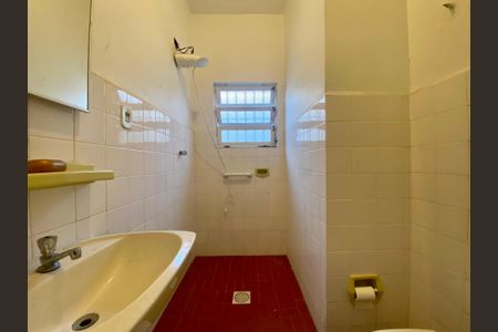 Casa para alugar com 263m², 3 quartos e 4 vagas Casa para alugar com 263m², 3 quartos e 4 vagasBanheiro Social