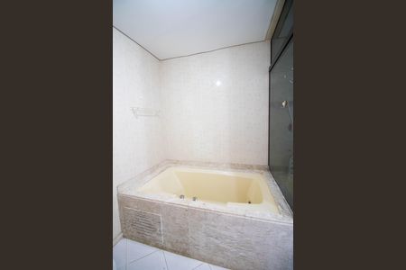 Apartamento para alugar com 589m², 4 quartos e 3 vagasBanheiro Social