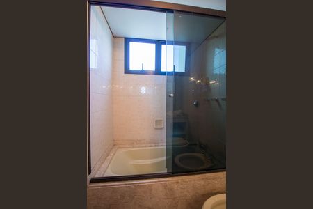 Apartamento para alugar com 589m², 4 quartos e 3 vagasBanheiro da Suíte 3