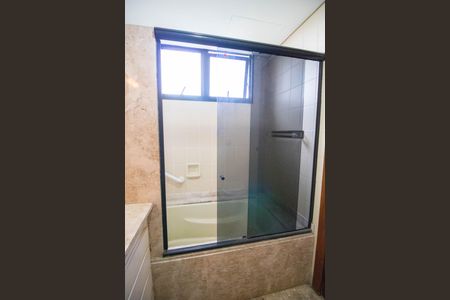 Apartamento para alugar com 589m², 4 quartos e 3 vagasBanheiro da Suíte 4