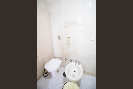 Apartamento para alugar com 589m², 4 quartos e 3 vagasBanheiro Social