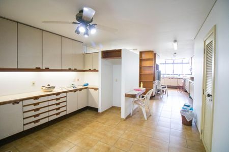 Apartamento para alugar com 589m², 4 quartos e 3 vagasCozinha
