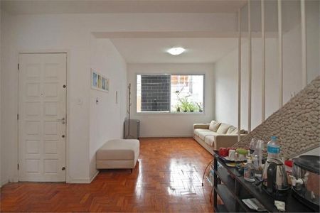 Casa à venda com 3 quartos, 157m² em Campo Belo, São Paulo