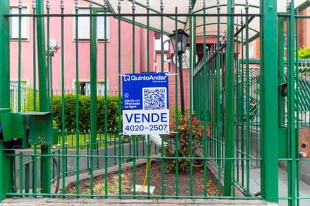 Apartamento à venda com 61m², 3 quartos e sem vaga Apartamento à venda com 61m², 3 quartos e sem vagaPlaca