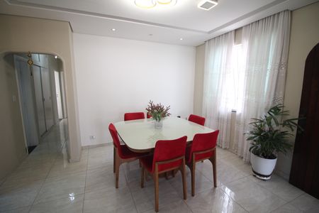 Casa à venda com 420m², 3 quartos e 5 vagasCopa