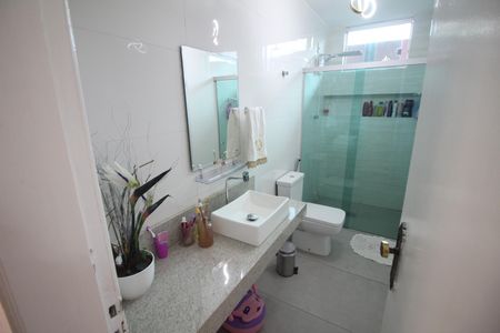 Casa à venda com 420m², 3 quartos e 5 vagasLavabo