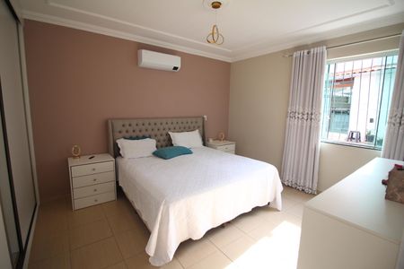 Casa à venda com 420m², 3 quartos e 5 vagasSuíte