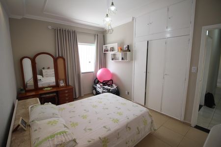 Casa à venda com 420m², 3 quartos e 5 vagasQuarto 