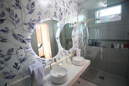 Casa à venda com 420m², 3 quartos e 5 vagasBanheiro da Suíte