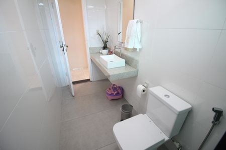 Casa à venda com 420m², 3 quartos e 5 vagasLavabo