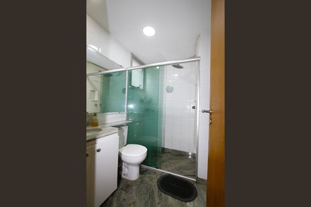 Apartamento à venda com 82m², 3 quartos e 2 vagasBanheiro do Quarto 3