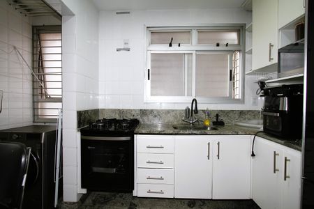 Apartamento à venda com 82m², 3 quartos e 2 vagasCozinha