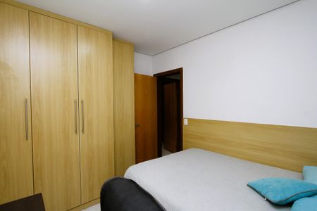 Apartamento à venda com 82m², 3 quartos e 2 vagasQuarto 2
