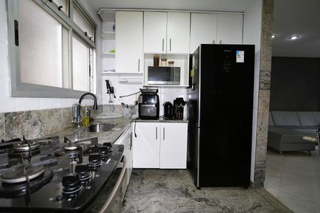 Apartamento à venda com 82m², 3 quartos e 2 vagasCozinha