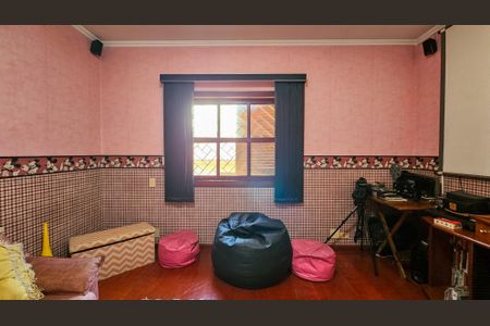 Casa à venda com 500m², 5 quartos e 6 vagasQuarto 2