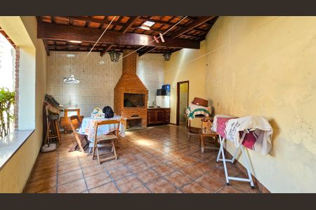 Casa à venda com 500m², 5 quartos e 6 vagasChurrasqueira