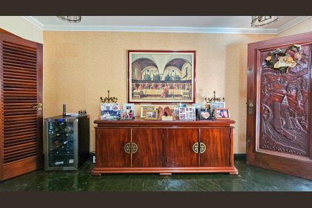 Casa à venda com 500m², 5 quartos e 6 vagasSala