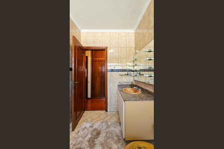 Casa à venda com 500m², 5 quartos e 6 vagasBanheiro 2