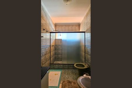 Casa à venda com 500m², 5 quartos e 6 vagasBanheiro 1