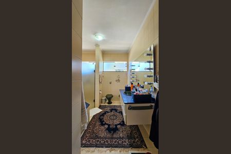 Casa à venda com 500m², 5 quartos e 6 vagasBanheiro da Suite