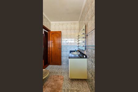 Casa à venda com 500m², 5 quartos e 6 vagasBanheiro 1