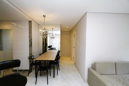 Apartamento à venda com 82m², 2 quartos e 2 vagasSala