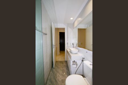 Apartamento à venda com 82m², 2 quartos e 2 vagasBanheiro Social