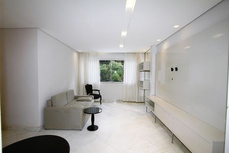 Apartamento à venda com 82m², 2 quartos e 2 vagasSala