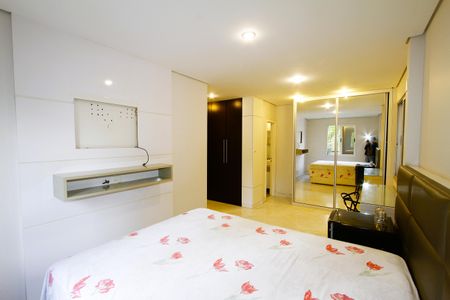 Apartamento à venda com 82m², 2 quartos e 2 vagasSuíte