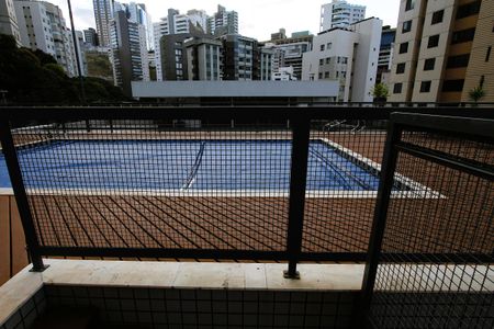 Apartamento à venda com 82m², 2 quartos e 2 vagasÁrea comum - Piscina