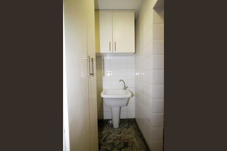 Apartamento à venda com 82m², 2 quartos e 2 vagasÁrea de Serviço