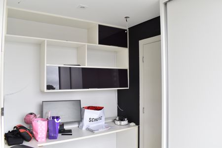 Quarto 2 de apartamento para alugar com 2 quartos, 53m² em São Francisco, Curitiba