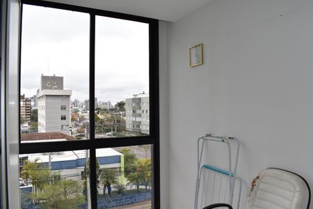 Quarto 2 de apartamento para alugar com 2 quartos, 53m² em São Francisco, Curitiba