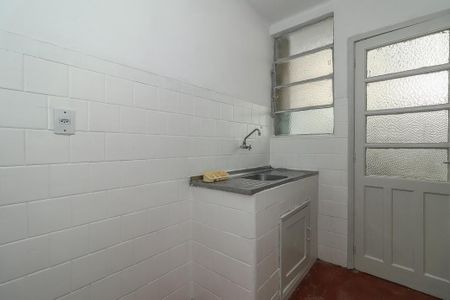 Cozinha de apartamento à venda com 1 quarto, 60m² em Bom Fim, Porto Alegre