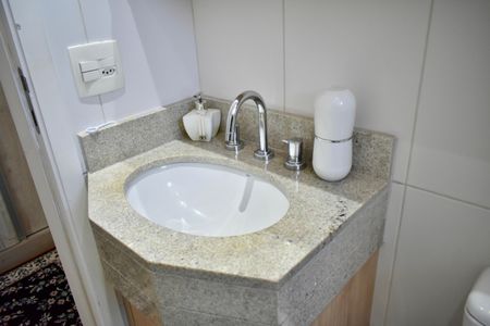 Apartamento à venda com 70m², 2 quartos e 2 vagasBanheiro da Suíte