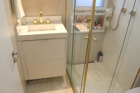 Apartamento à venda com 80m², 2 quartos e 2 vagasBanheiro da Suíte 1