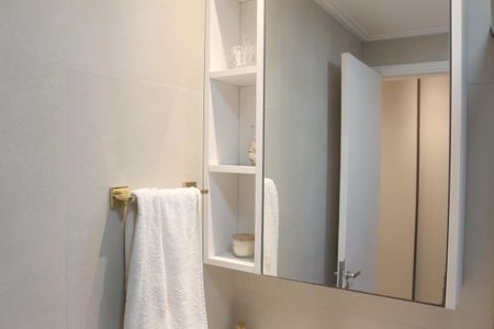 Apartamento à venda com 80m², 2 quartos e 2 vagasBanheiro da Suíte 1