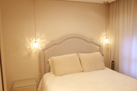 Apartamento à venda com 80m², 2 quartos e 2 vagasSuíte 1