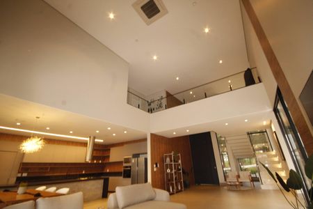 Casa de condomínio à venda com 523m², 4 quartos e 4 vagassala