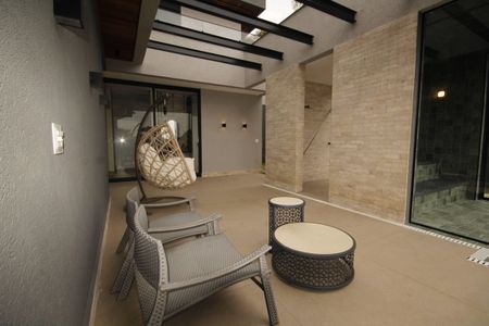 Casa de condomínio à venda com 523m², 4 quartos e 4 vagasPiscina