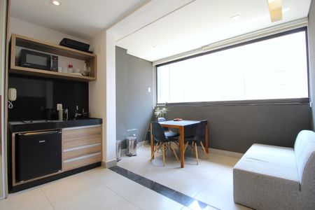 Cozinha de kitnet/studio à venda com 1 quarto, 28m² em Vila Olímpia, São Paulo